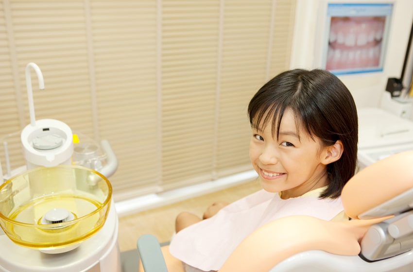 歯医者に通うタイミングと子どもをむし歯にしないために